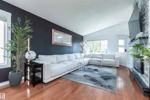 4012 53 Street, Beaumont, AB - Indoor Photo Showing Living Room