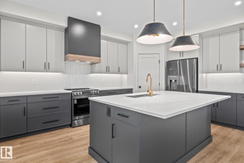 4543 Knight Wynd, Edmonton, AB - Indoor Photo Showing Kitchen With Upgraded Kitchen