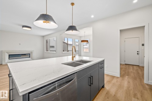 4543 Knight Wynd, Edmonton, AB - Indoor Photo Showing Kitchen With Double Sink