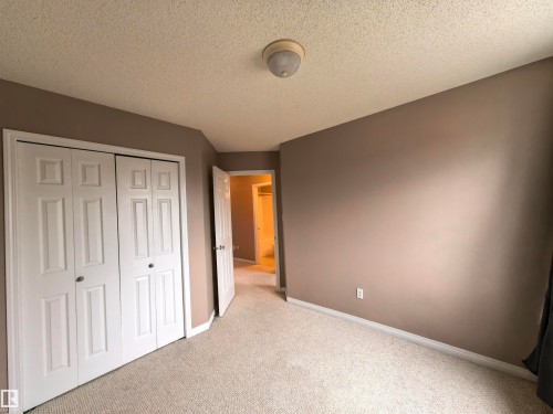 383 Silverberry Road, Edmonton, AB - Indoor