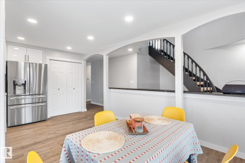 67 Arlington Drive, St. Albert, AB - Indoor Photo Showing Dining Room