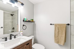 Bathroom 2 - 