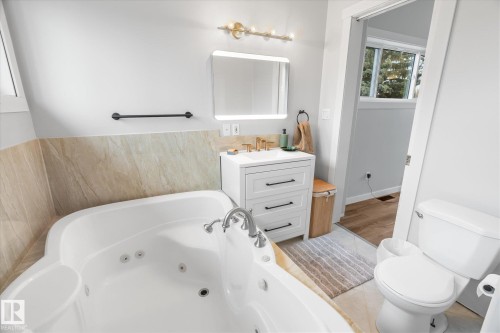 67 Arlington Drive, St. Albert, AB - Indoor Photo Showing Bathroom