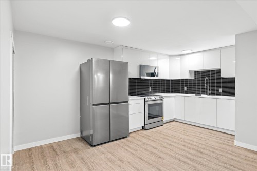 67 Arlington Drive, St. Albert, AB - Indoor Photo Showing Kitchen