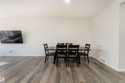 Dining area - 5323 Lark Landing Landing, Edmonton, AB - Indoor Photo Showing Dining Room