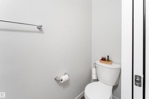 Half bath on main floor - 5323 Lark Landing Landing, Edmonton, AB - Indoor Photo Showing Bathroom