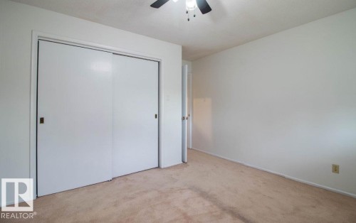 10328 42 Street, Edmonton, AB - Indoor Photo Showing Other Room
