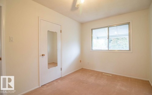 10328 42 Street, Edmonton, AB - Indoor Photo Showing Other Room
