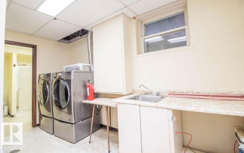 10328 42 Street, Edmonton, AB - Indoor Photo Showing Laundry Room