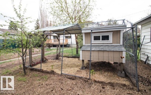 10328 42 Street, Edmonton, AB - Outdoor