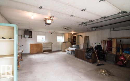 10328 42 Street, Edmonton, AB - Indoor Photo Showing Garage