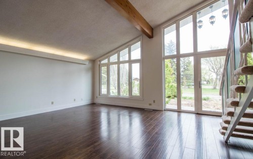 10328 42 Street, Edmonton, AB - Indoor Photo Showing Other Room