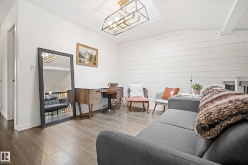 4326 37 Street, Edmonton, AB - Indoor