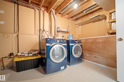 4326 37 Street, Edmonton, AB - Indoor Photo Showing Laundry Room