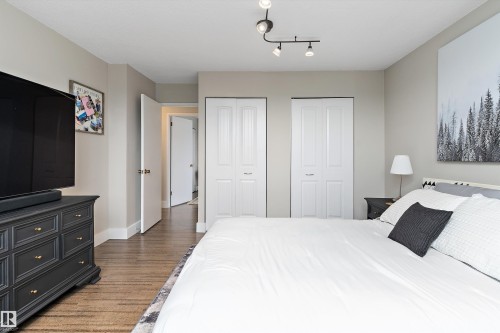 304 13910 Stony Plain Road, Edmonton, AB - Indoor Photo Showing Bedroom