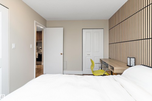 304 13910 Stony Plain Road, Edmonton, AB - Indoor Photo Showing Bedroom