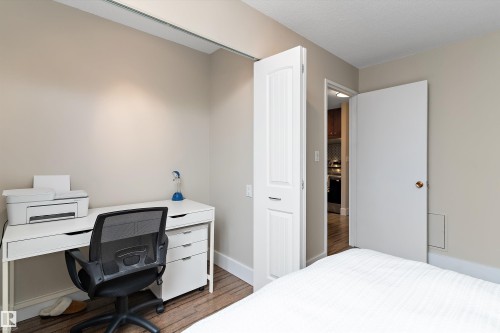Office Area in 2nd Bedroom that can be closed off with doors. - 304 13910 Stony Plain Road, Edmonton, AB - Indoor