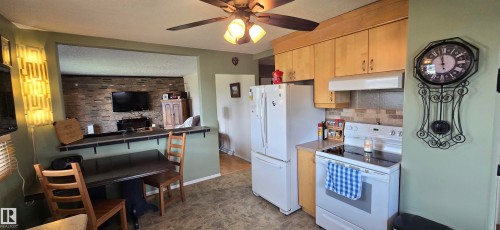 5301 45 Street  Vegreville, AB T9C 1V8
