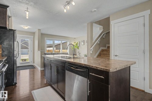 4207 Prowse Way, Edmonton, AB - Indoor Photo Showing Kitchen With Double Sink