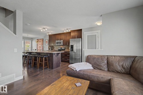 4207 Prowse Way, Edmonton, AB - Indoor