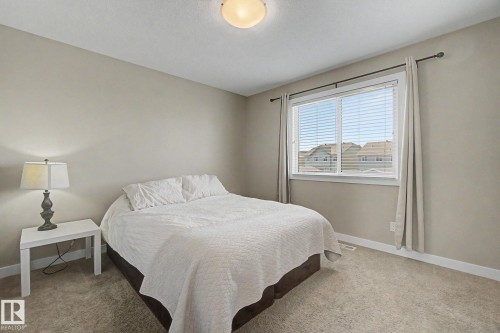 4207 Prowse Way, Edmonton, AB - Indoor Photo Showing Bedroom