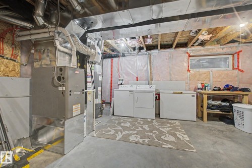 4207 Prowse Way, Edmonton, AB - Indoor Photo Showing Laundry Room