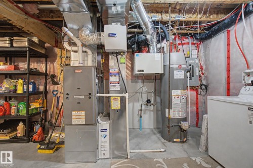 4207 Prowse Way, Edmonton, AB - Indoor Photo Showing Basement
