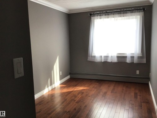 402 10625 83 Avenue, Edmonton, AB - Indoor Photo Showing Other Room