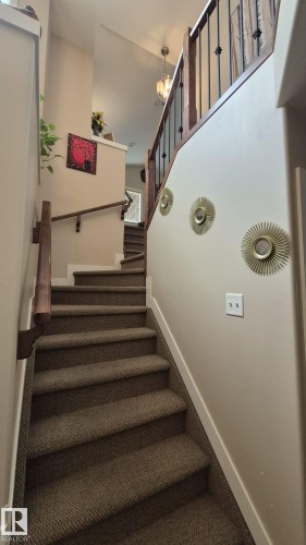 2044 33B Street Nw, Edmonton, AB - Indoor Photo Showing Other Room
