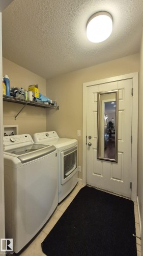 2044 33B Street Nw, Edmonton, AB - Indoor Photo Showing Laundry Room