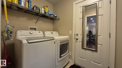 2044 33B Street Nw, Edmonton, AB - Indoor Photo Showing Laundry Room