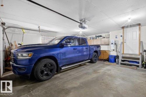 1358 118A Street, Edmonton, AB - Indoor Photo Showing Garage