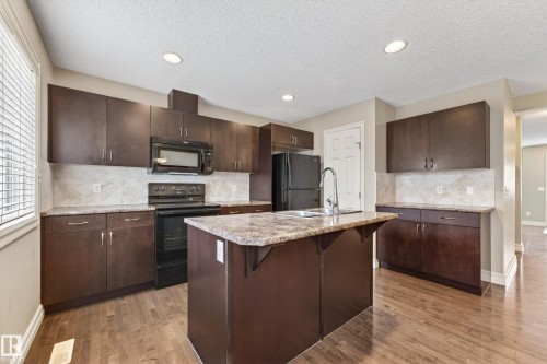 6 14621 121 Street, Edmonton, AB - Indoor Photo Showing Kitchen