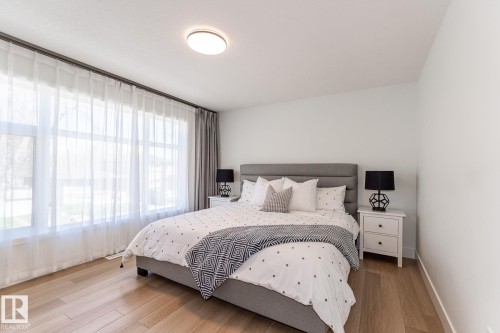 11445 79 Avenue, Edmonton, AB - Indoor Photo Showing Bedroom