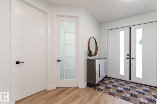 11445 79 Avenue, Edmonton, AB - Indoor Photo Showing Other Room