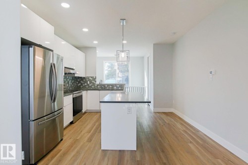 11445 79 Avenue, Edmonton, AB - Indoor Photo Showing Kitchen With Upgraded Kitchen