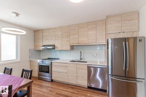 11445 79 Avenue, Edmonton, AB - Indoor Photo Showing Kitchen