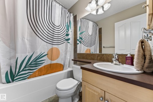 1907 120 Street, Edmonton, AB - Indoor Photo Showing Bathroom