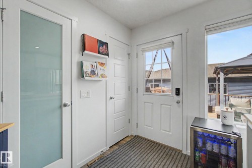 385 Orchards Boulevard, Edmonton, AB - Indoor Photo Showing Other Room