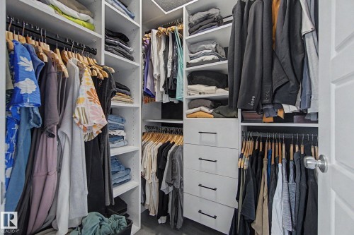385 Orchards Boulevard, Edmonton, AB - Indoor With Storage