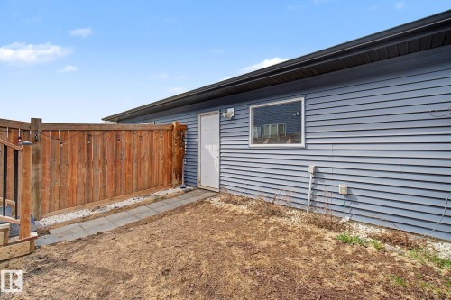 385 Orchards Boulevard, Edmonton, AB - Outdoor