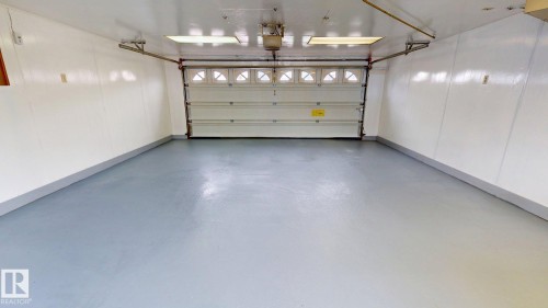14252 83 Street, Edmonton, AB - Indoor Photo Showing Garage