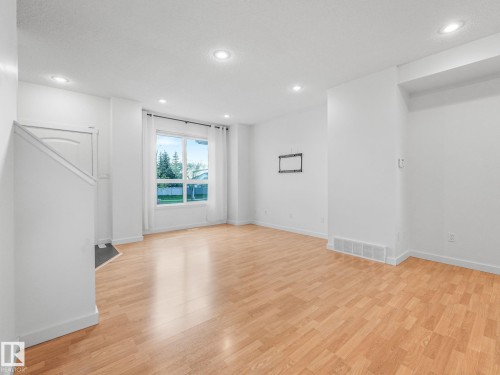16915 82 Street, Edmonton, AB - Indoor Photo Showing Other Room