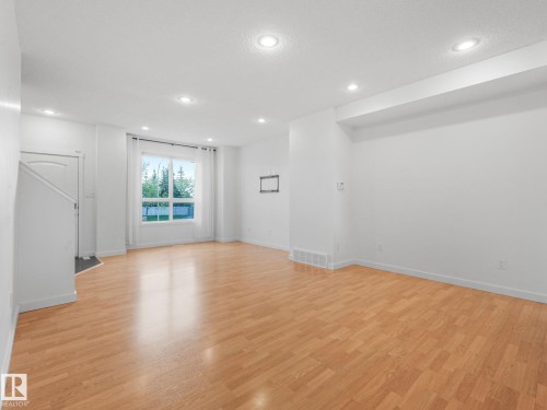 16915 82 Street, Edmonton, AB - Indoor Photo Showing Other Room
