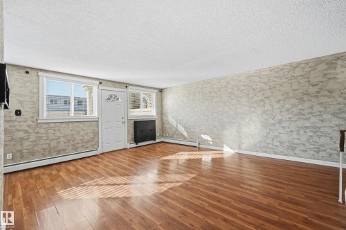 Welcome to #109 14530 52 ST NW - 14530 52 Street, Edmonton, AB - Indoor Photo Showing Other Room