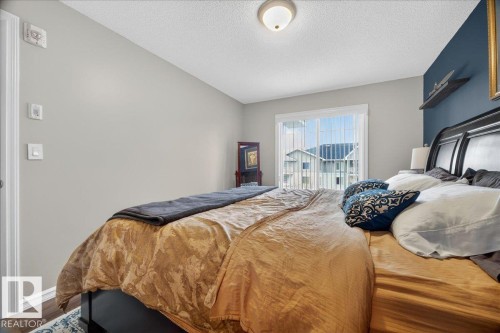 408 2204 44 Avenue, Edmonton, AB - Indoor Photo Showing Bedroom