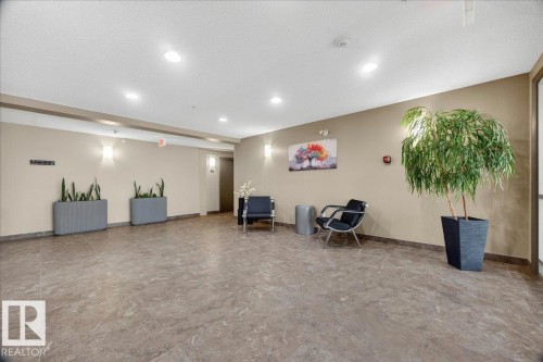 408 2204 44 Avenue, Edmonton, AB - Indoor