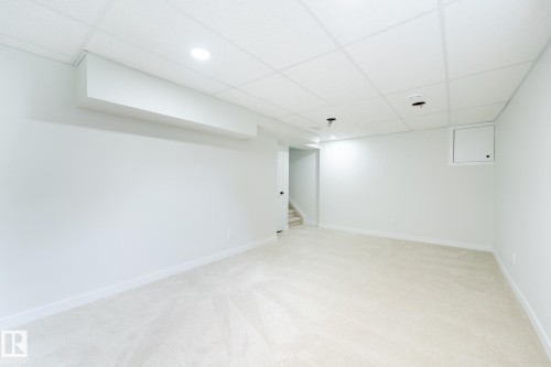 30 Amberly Court, Edmonton, AB - Indoor