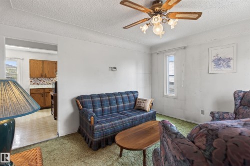 15406 94A Avenue, Edmonton, AB - Indoor