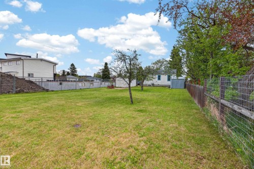 15406 94A Avenue, Edmonton, AB - Outdoor